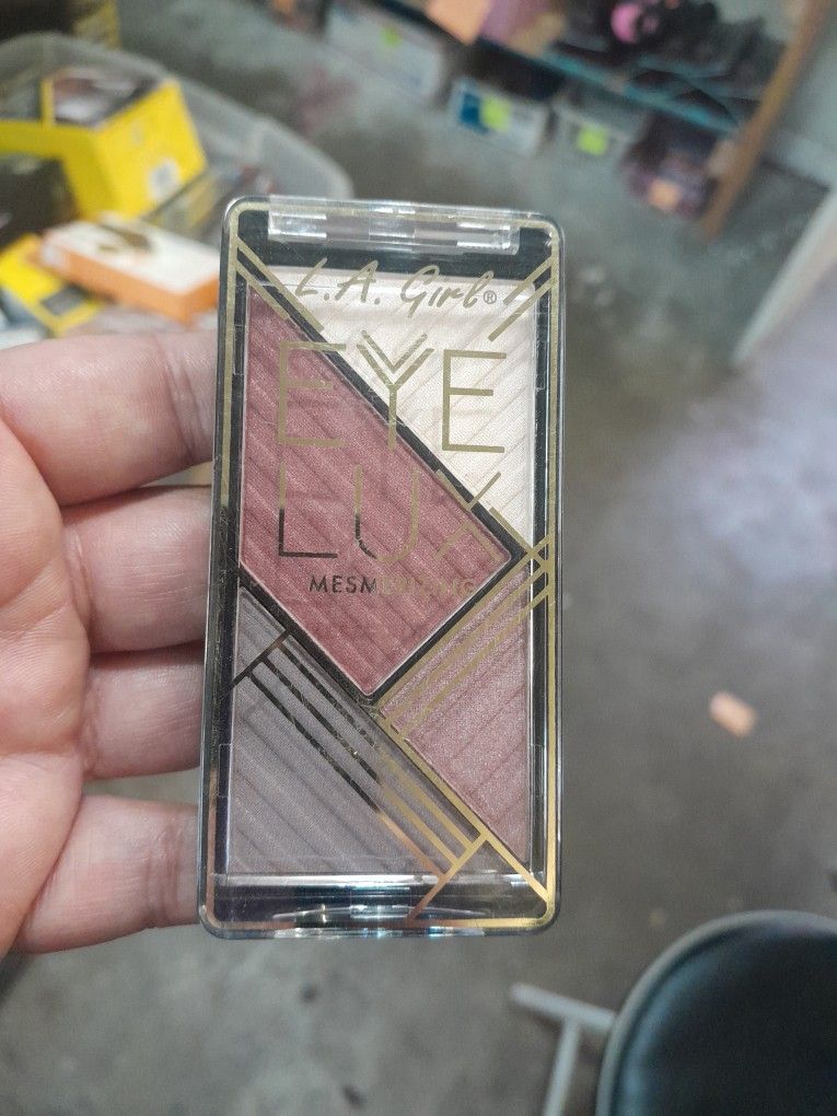 Eyeshadow