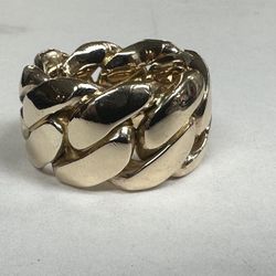 10K Cuban Link Ring Size 10 And is 16MM