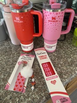 Stanley Target Exclusive Valentine's Day 2025 Sweet Hearts 40oz Tumbler Charm And Straws