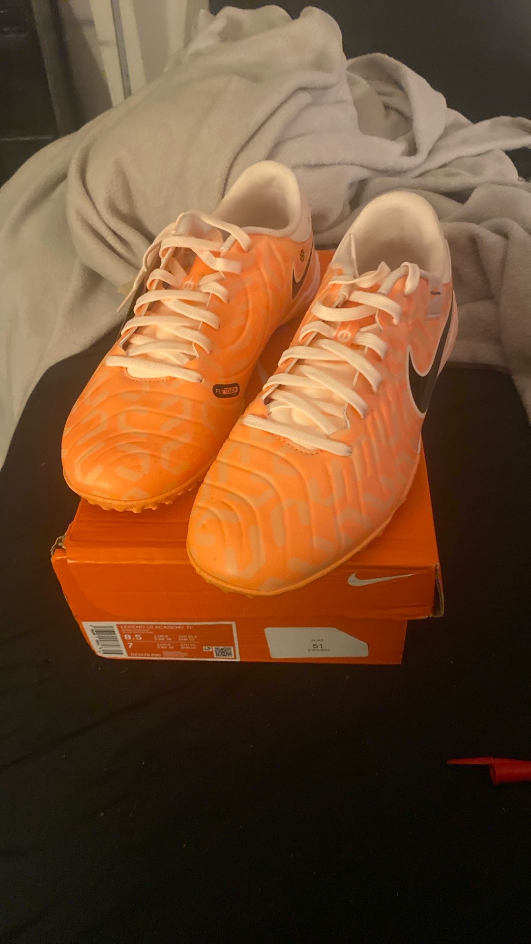 Brand New Size 8.5 Men’s Nike Legend 10 Academy Tf