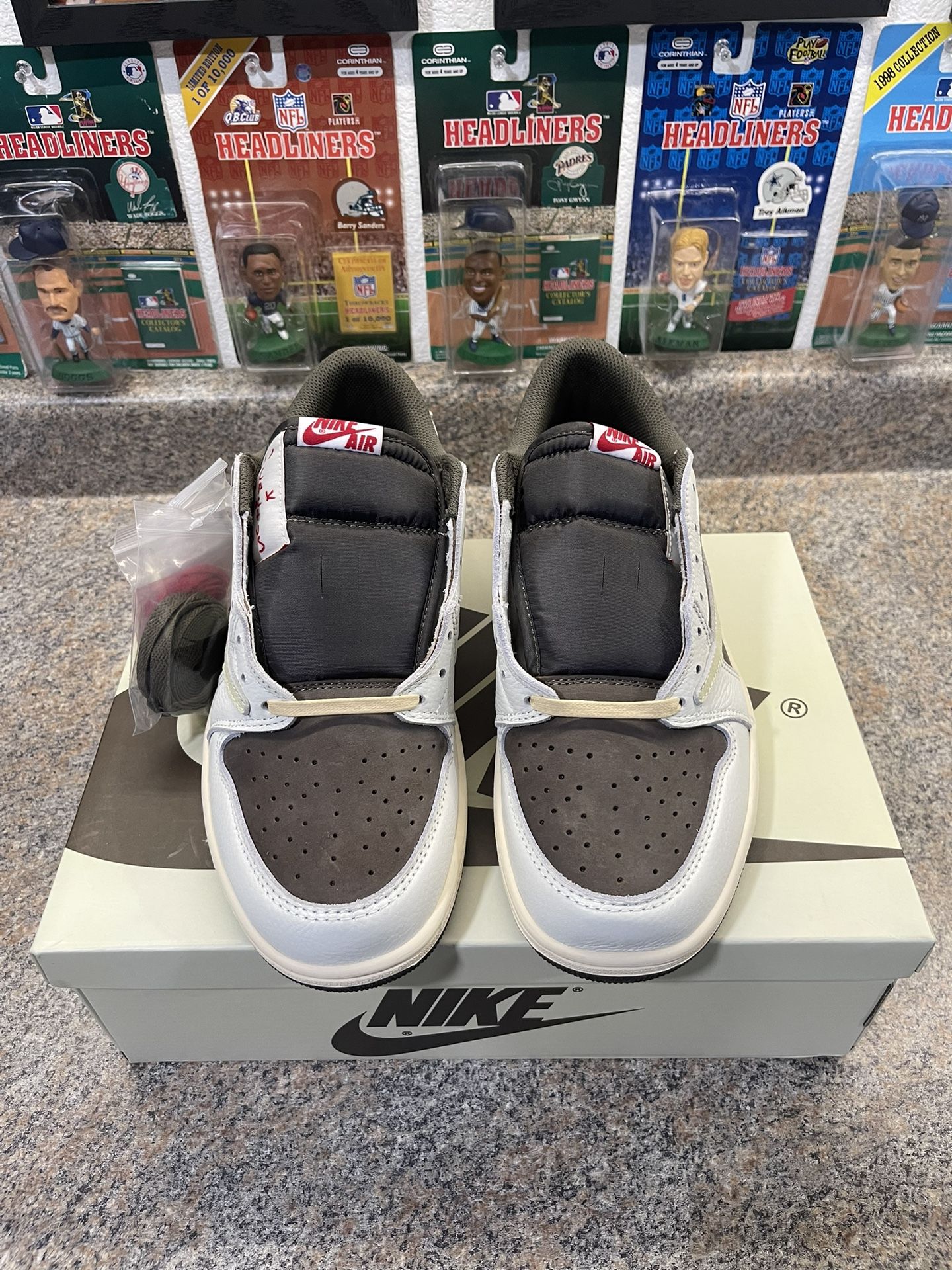 Travis Scott Reverse Mocha