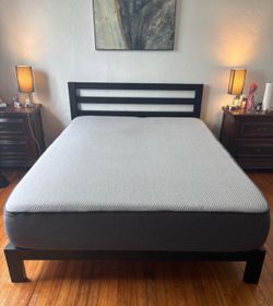 Casper Queen Mattress + Platform Bed Frame - Must Pick Up This Week