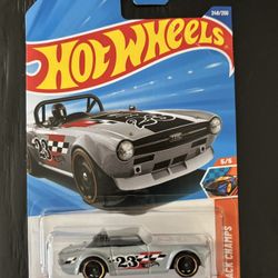 Hot wheels treasure hunt