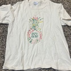 Girl’s bsg monogram pineapple t-shirt. Size small