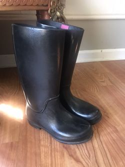 Girls size 4 Croc Rain Boots