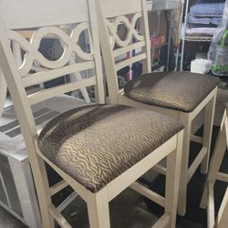 3 Bar stools Chair