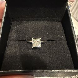 Princess Cut Diamond Ring
