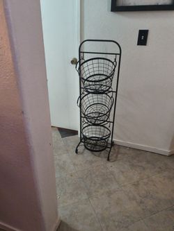 3 Black Basket 