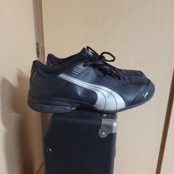 Size 13 Tennis Shoes