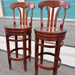 2 Swivel Wooden Bar Stools Delivery Service Available! 🚚