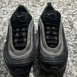 Nike Black Size 6.5Y