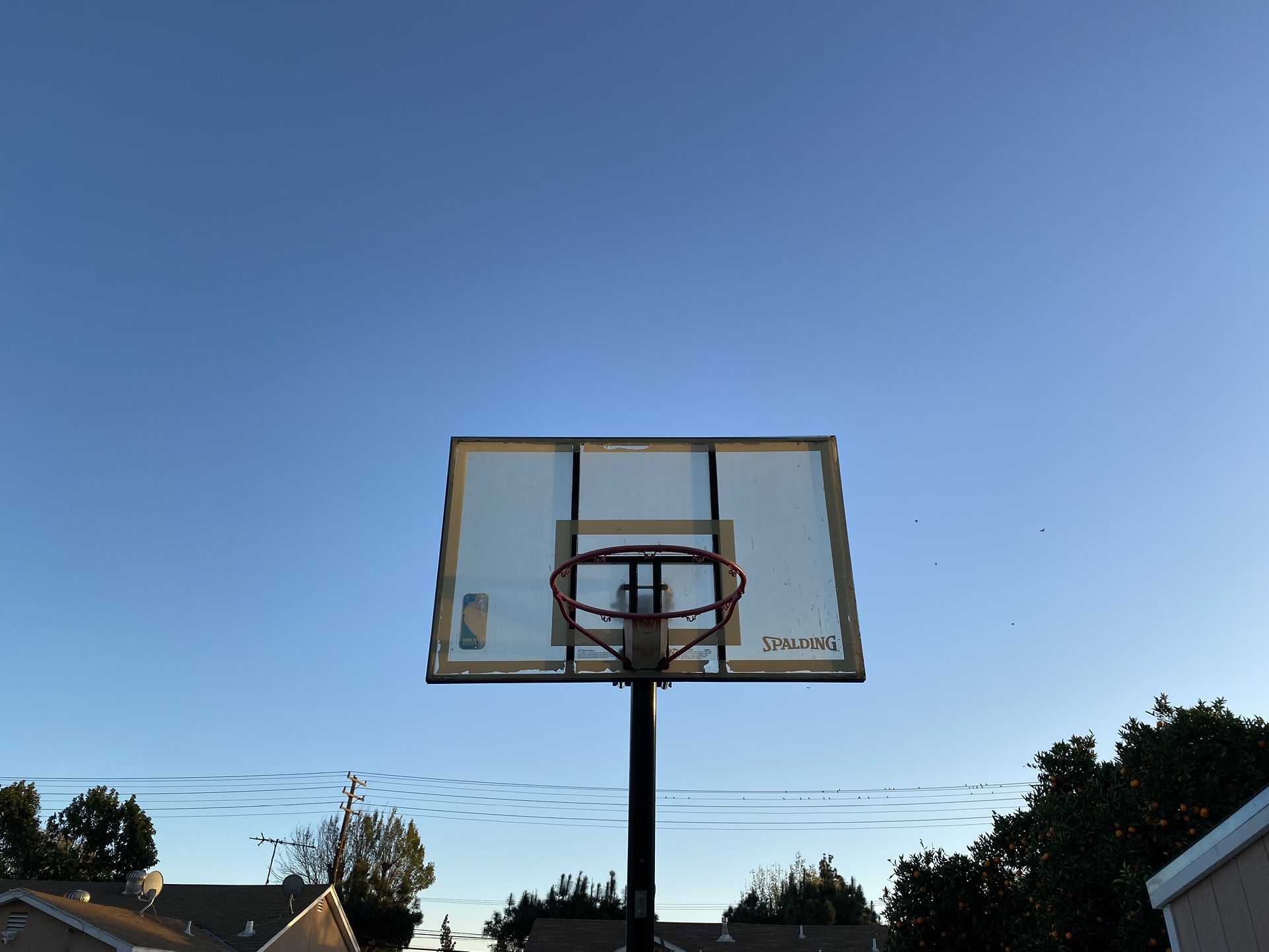 Basketball hoop