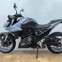 2024 Suzuki GSX-8S