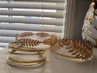 Greek accessories