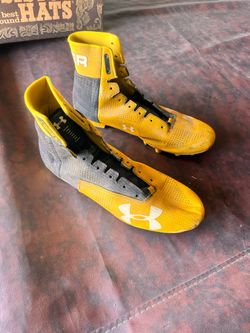 under armor football cleats