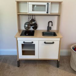 Ikea Play Kitchen - Perfect Condition With Kitchen Set