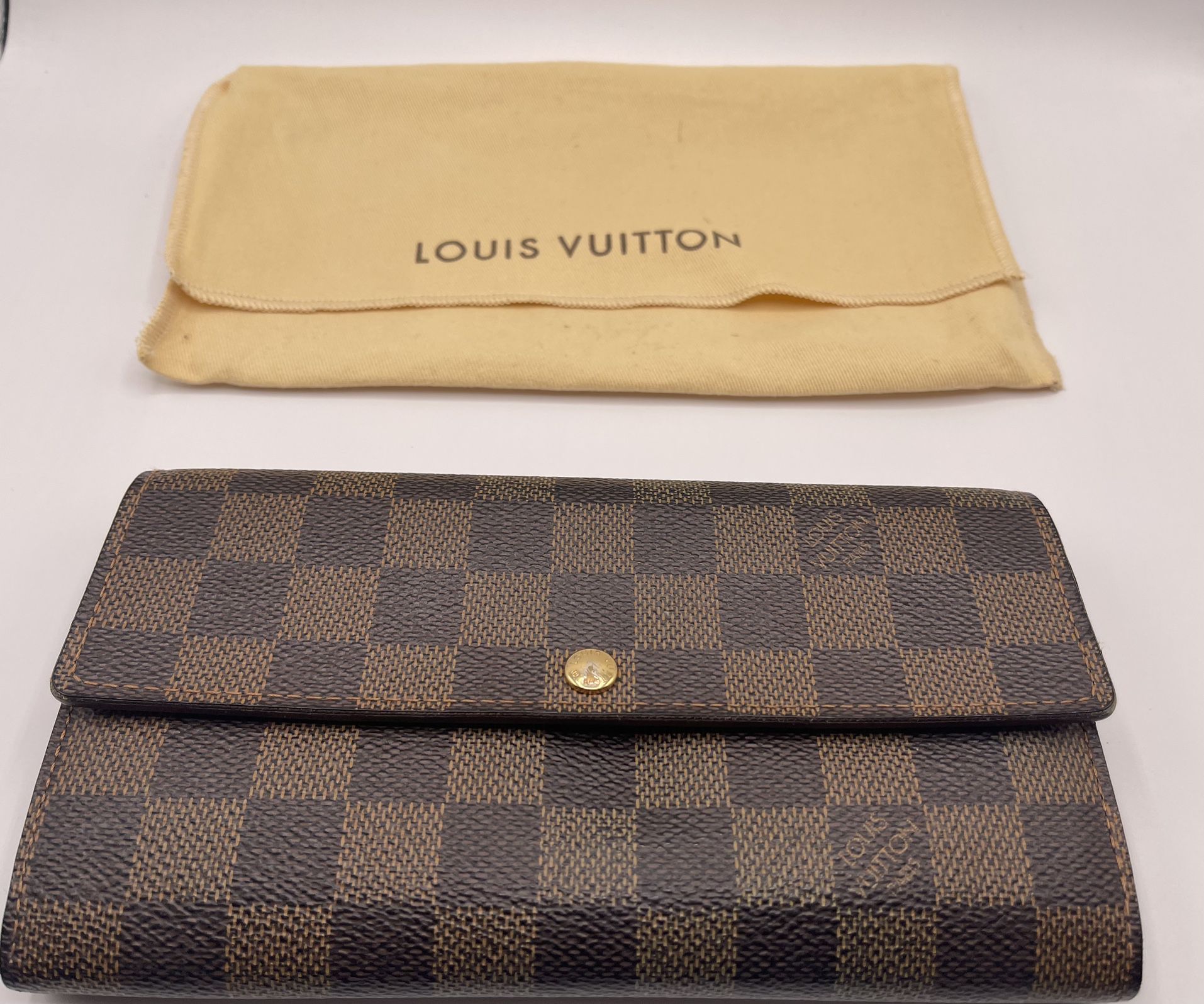 Preloved Louis Vuitton Damier Ebene Damier Sarah Wallet CA1011 032323. –  KimmieBBags LLC