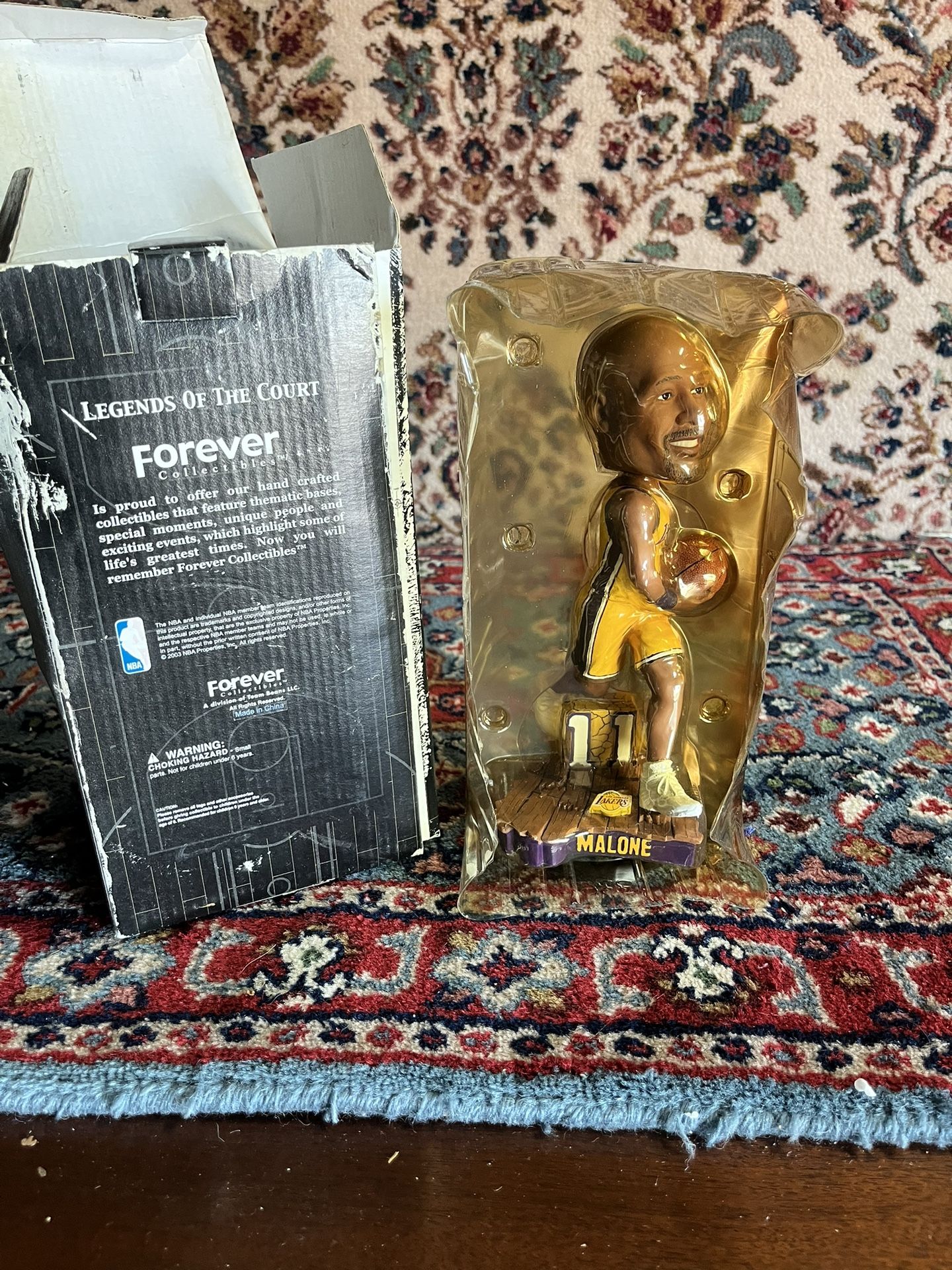 Los Angeles Lakers rare Karl Malone NBA Action Bobblehead Forever Collectibles
