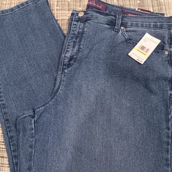 New Ladies Gloria Vanderbilt " Amanda " Jeans
