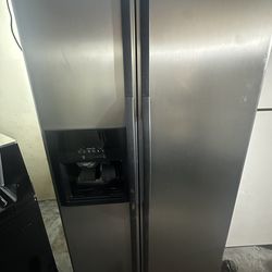Whirlpool Refrigerator