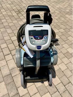 Polaris 9550 Sport Robotic Pool Cleaner w/ Caddy