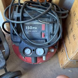 PORTER-CABLE Compressor, Oil-Free, UMC Pancake, 6-Gallon, 150 PSI (C2002-WK)