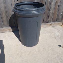 45 Gallon Trash Can 