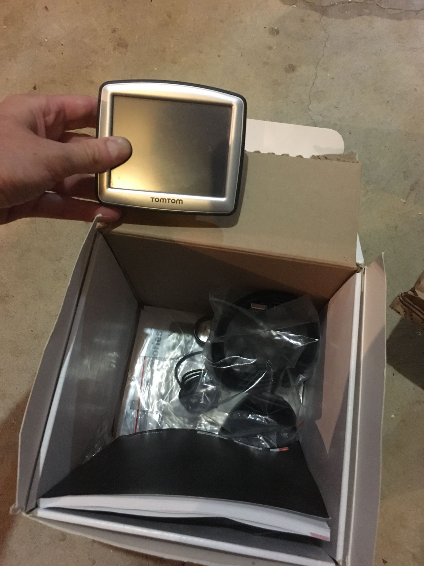 Free Tomtom navigational system