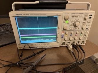 Tektronix Digital Phosphor Oscilloscope