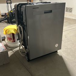 Whirlpool Dishwasher