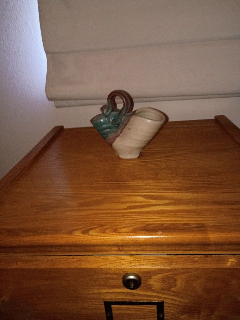 Creamer, Vase