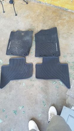 Tacoma 2nd Gen rubber mats front and back CLEAN!!