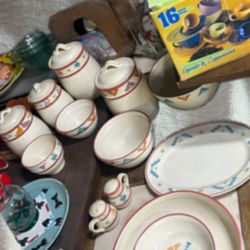 Vintage Treasure Craft Saratoga Set