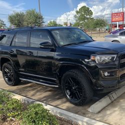 2019 TOYOTA 4Runner Limited 