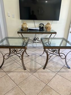 Coffee table set