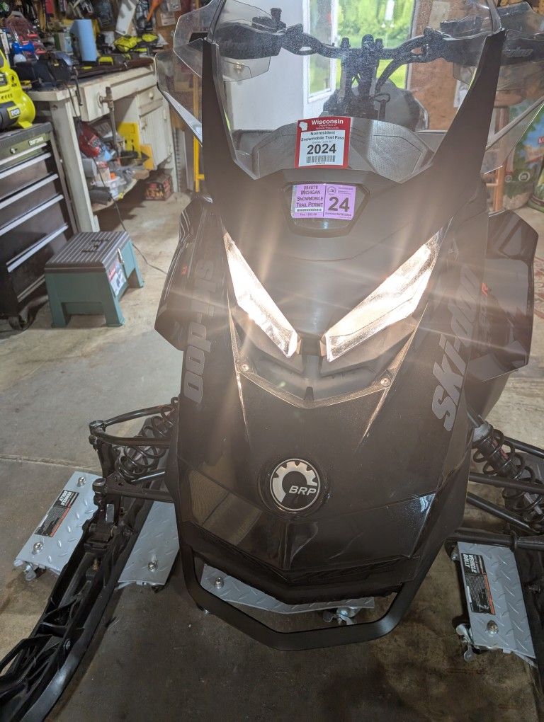 Ski-Doo 600R E-Tec Mxz TNT