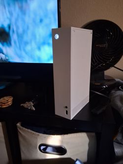 Xbox series s with controller