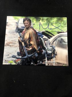 Norman Reedus signed 8x10 Photo
