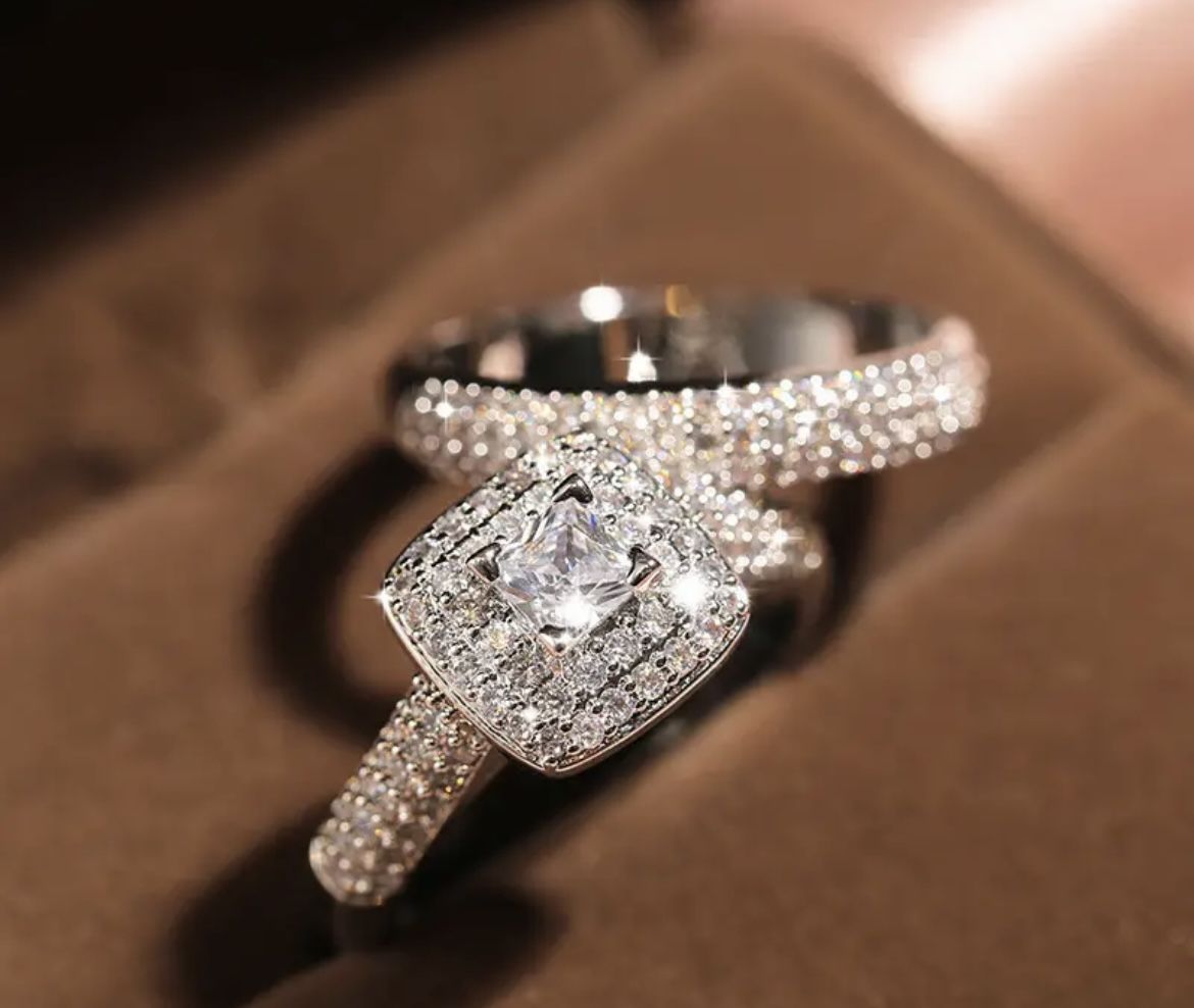 Engagement Rings With Box