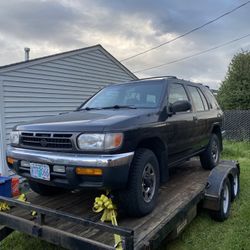 Parts For A 1999 Nissan Pathfinder R50.  Parting Out.  Only For Parts. 