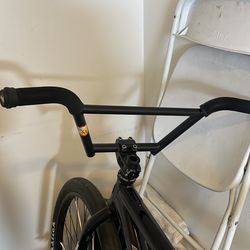 Trading for chrome Oakland or black Oaklands