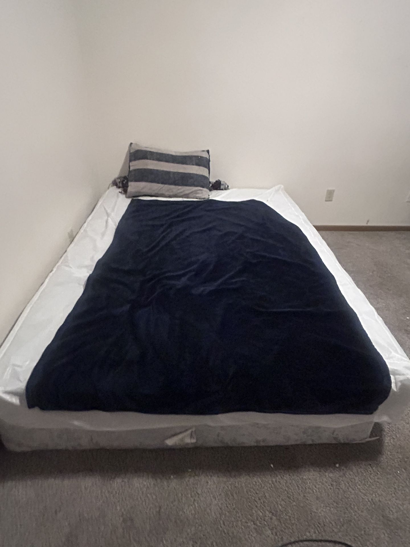 Lededa Queen Mattress