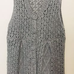 BCBGMaxazria Knit Vest ! Small  $15 OBO