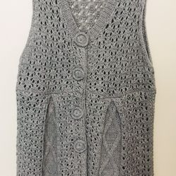 BCBGMaxazria Knit Vest ! Small  $15 OBO