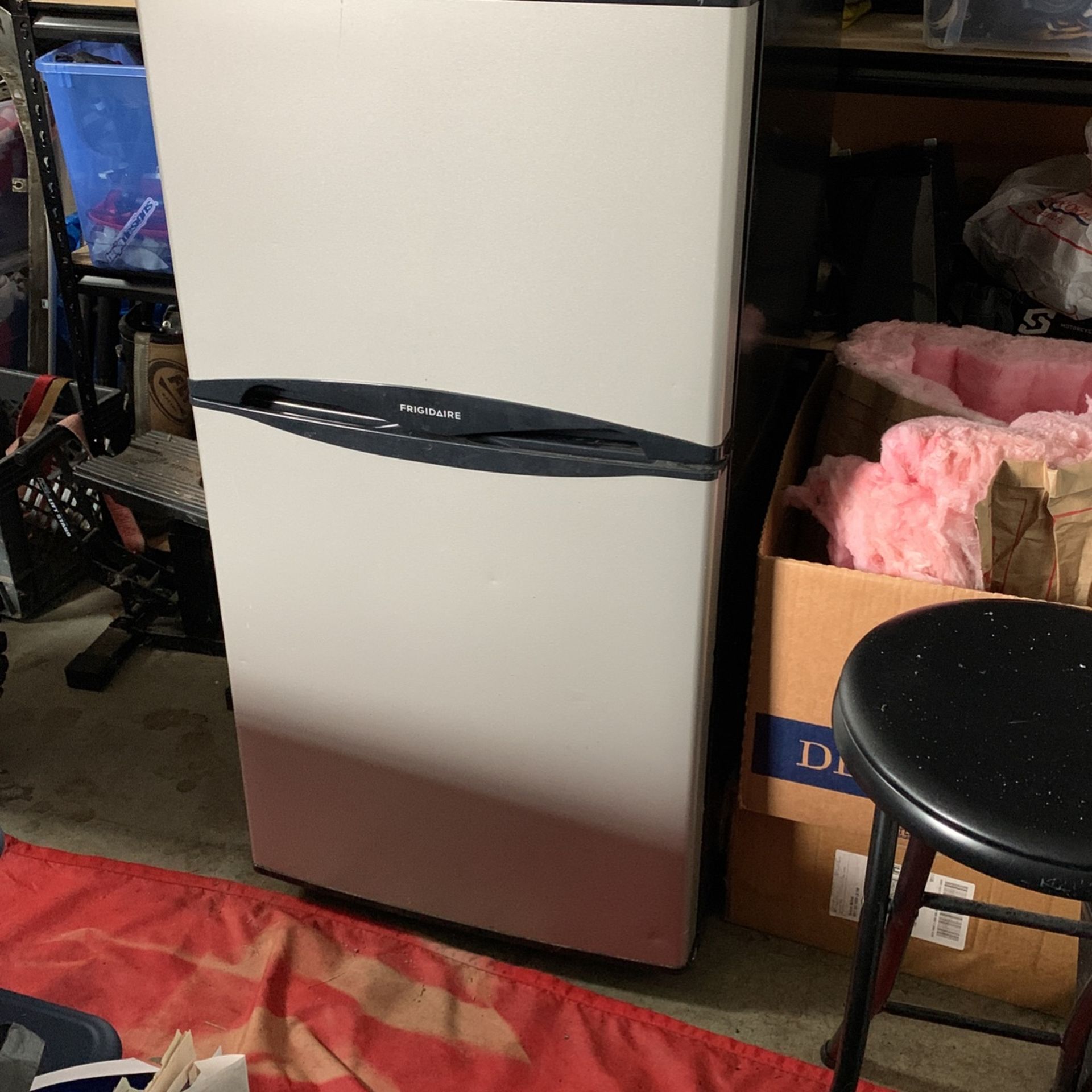 Frigidaire Fridge And Freezer 