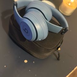 Beats Solo 4