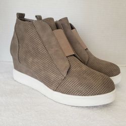 Clara Wedge Boots. Women's Size 9.5