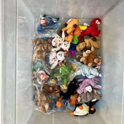 Box Of Assorted Beanie Babies 