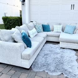 Beige Sectional Reversible Couch 