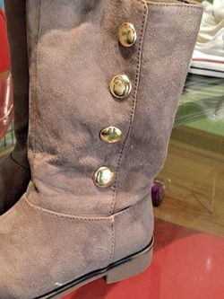 👢 boots Girls size 8